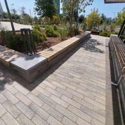 אבן הרובע בגימור אומבריאנו , פרויקט המגורים צמרות דן , גבעת שמואל, יזמים חן ואיתי גינדי , תכנון אדריכלי יובל כהן  